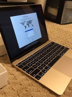 Brand new unlocked apple mackbook 20015 model for 