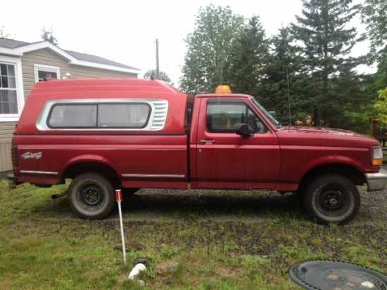 1994 Ford F-150 Pickup Truck/ need gone in the nex