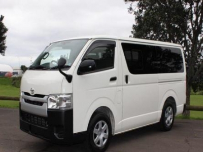 Toyota Hiace Diesel 9 seats 2014, Swanson